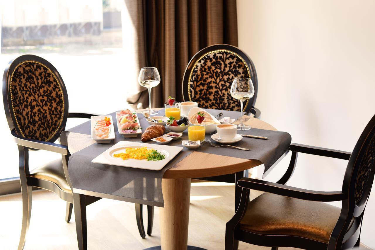 Alte Rathaus Hotel 3*